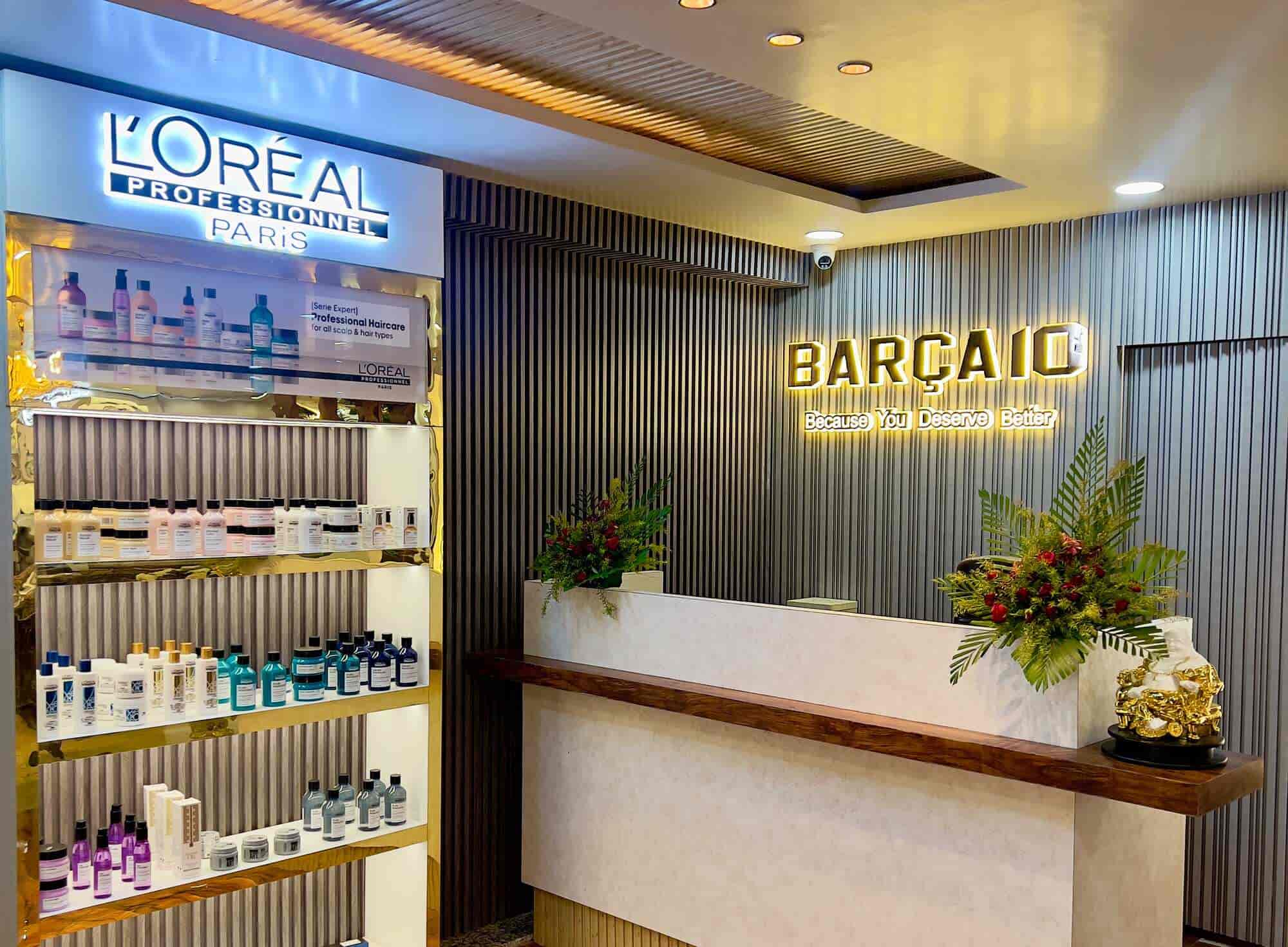 Reception — BARCA10 backlit signage, L'Oréal Professionnel products